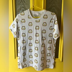 Garfield Graphic T-Shirt